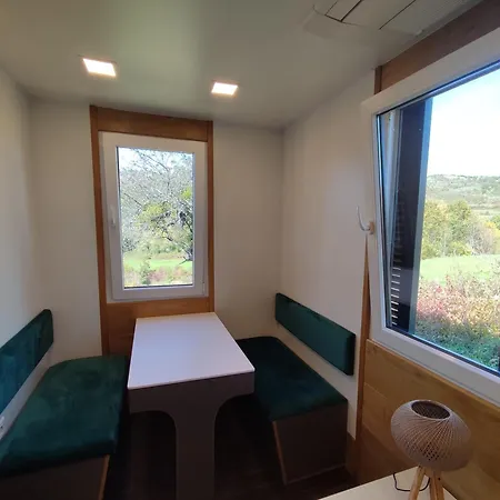 Curanov Rep Apartment